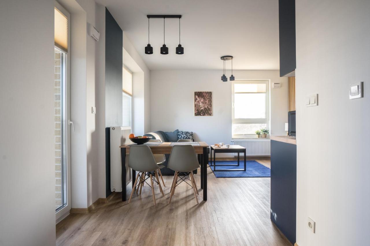 Bizapartments - Modern Flats With Parking Βαρσοβία Εξωτερικό φωτογραφία