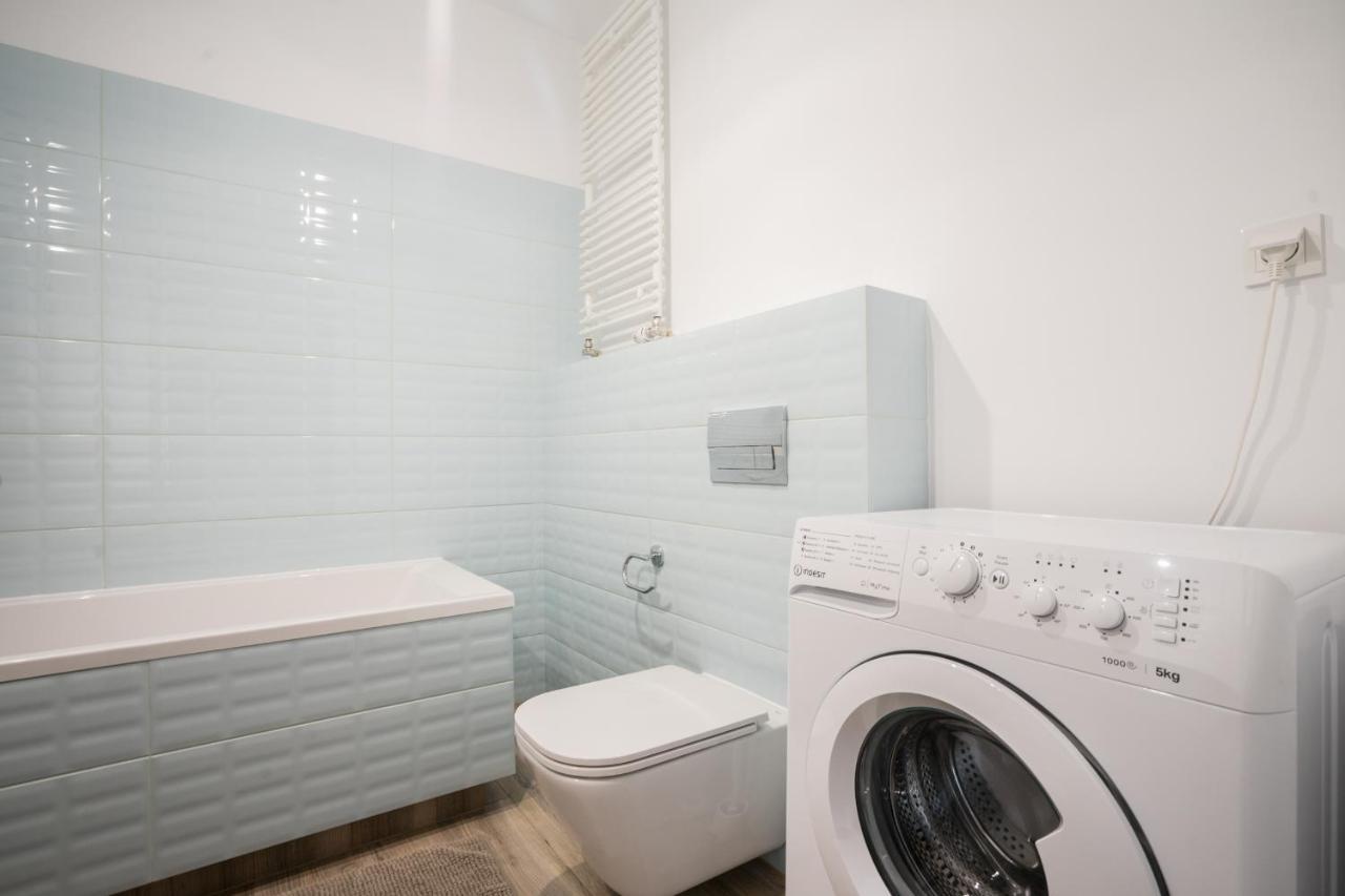 Bizapartments - Modern Flats With Parking Βαρσοβία Εξωτερικό φωτογραφία